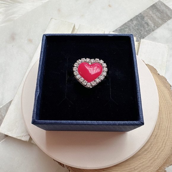 Cute Swarovski Fuchsia Heart Ring - Picture 1 of 4